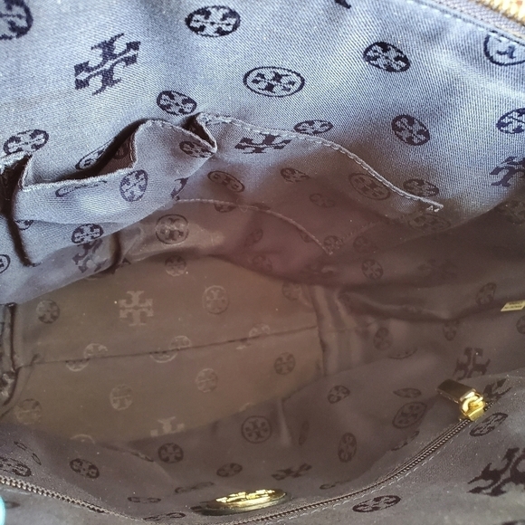 Tory Burch Fleming Quilted nylon tote - Picture 5 of 9